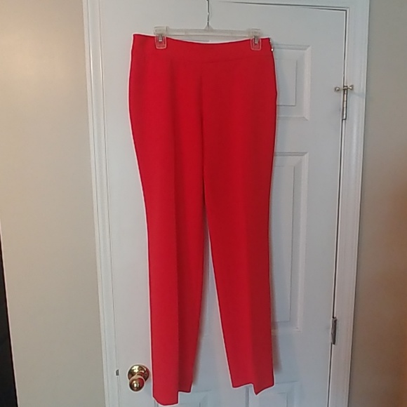 Peter Nygard 2 piece pants set - Picture 2 of 4